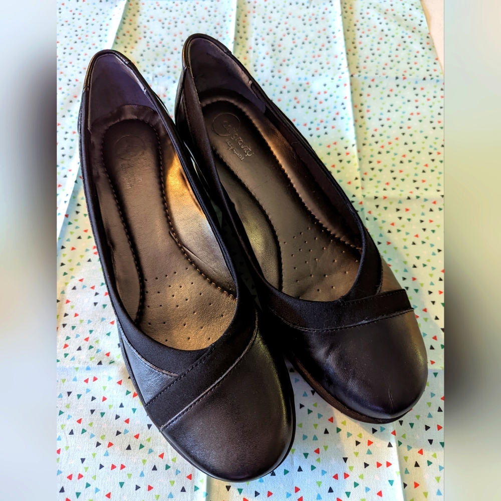 Ladies comfy heels